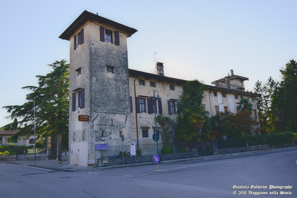 Dormire nel castello rinascimentale al Castello di Aiello in Friuli-Venezia Giulia Italia