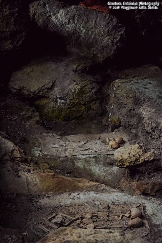 Grotta del Romito a Papasidero in Calabria in Italia